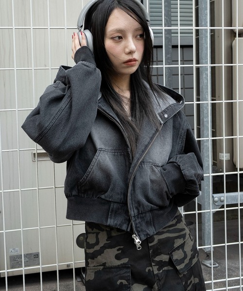 WEGO（ウィゴー）の「WEGO/【25年秋冬新作】ファーフードデニムショートブルゾン（ブルゾン・レディース・ブラック系2/コバルトブルー・FREE）」の12枚目の写真