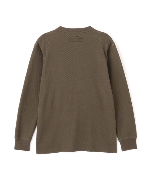 AVIREX(アヴィレックス)の「《直営店限定》HONEYCOMB WAFFLE HENLEY NECK NAVAL T-SHIRT / ハニカムワッフル ヘンリーネック ナバル長袖Tシャツ / AVIREX / アヴィレックス(Tシャツ/カットソー・メンズ・ナチュラル/ネイビー/チャコール・MEDIUM/XX-LARGE/X-LARGE/LARGE)」の10枚目の写真