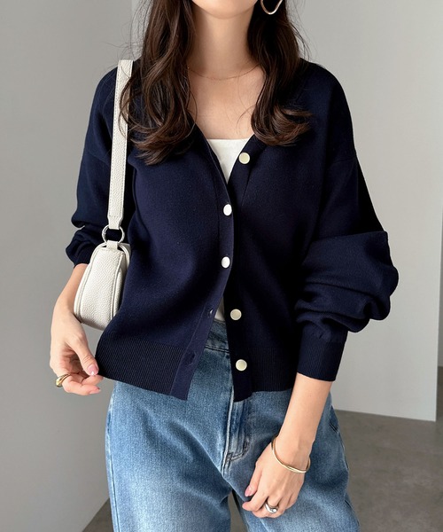 Vetements V ネック ボタン付きニット カーディガン セール】金ボタンVネックニットカーディガン（カーディガン/ボレロ