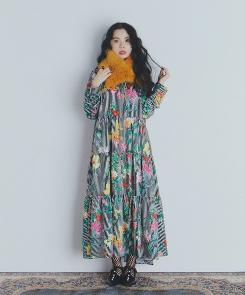 manana suerte（マニャーナスエルテ）の「フラワーストライプティアードワンピース（ワンピース・レディース・ブラック/ベージュ・FREE）」の6枚目の写真