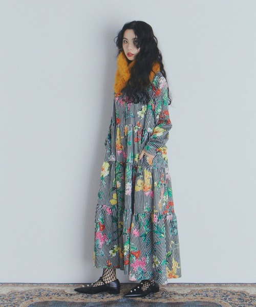 manana suerte（マニャーナスエルテ）の「フラワーストライプティアードワンピース（ワンピース・レディース・ブラック/ベージュ・FREE）」の7枚目の写真