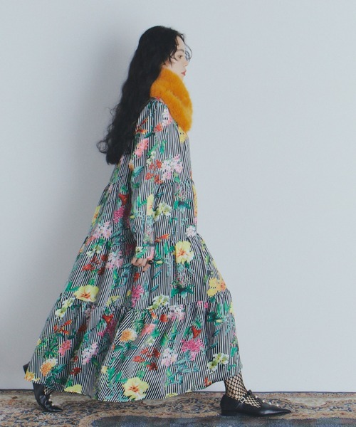 manana suerte（マニャーナスエルテ）の「フラワーストライプティアードワンピース（ワンピース・レディース・ブラック/ベージュ・FREE）」の3枚目の写真