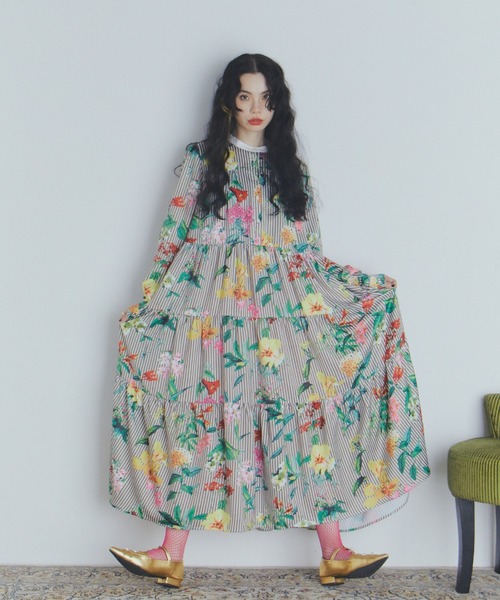 manana suerte（マニャーナスエルテ）の「フラワーストライプティアードワンピース（ワンピース・レディース・ブラック/ベージュ・FREE）」の18枚目の写真