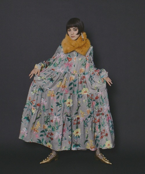 フラワーストライプティアードワンピース（ワンピース）｜manana