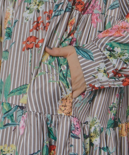 フラワーストライプティアードワンピース（ワンピース）｜manana