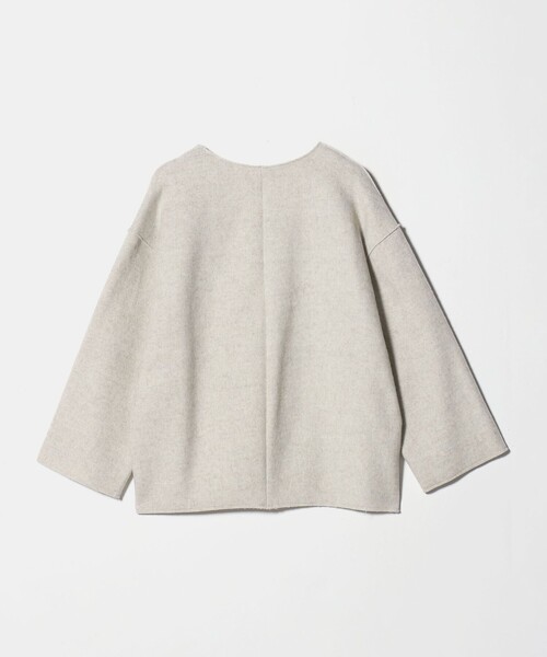 PROTAGONISTA（プロタゴニスタ）の「＜PROTAGONISTA＞ディープ カット プルオーバー ニット（ニット/セーター・レディース・ベージュ・FREE）」の3枚目の写真