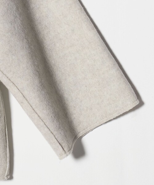 PROTAGONISTA（プロタゴニスタ）の「＜PROTAGONISTA＞ディープ カット プルオーバー ニット（ニット/セーター・レディース・ベージュ・FREE）」の5枚目の写真