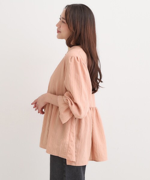 DRESKIP(ドレスキップ)の「【S-LL】大人フェミニン ペプラム風フリルブラウス(シャツ/ブラウス・レディース・ライトオレンジ系/ライトグレー・01/02/03/04)」の12枚目の写真