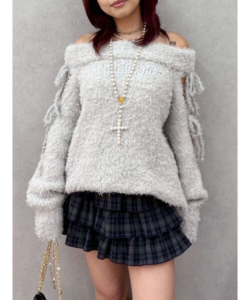 EVRIS（エヴリス）の「リボンオフショルニットワンピース（ワンピース・レディース・レッド/グレー/ブラック・FREE）」の3枚目の写真