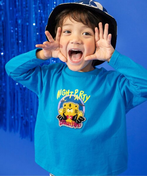 BREEZE（ブリーズ）の「【リンク/ジュニア対応】モチーフワッペン長袖Tシャツ（Tシャツ/カットソー・キッズ・イエロー/レインボー/ブルー/ブラック・80/90/100/130/140/110/120）」の3枚目の写真