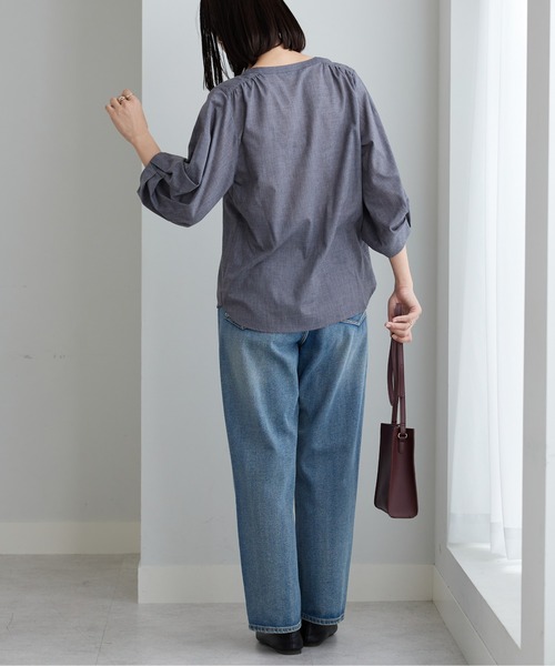 BELLUNA PLUS(ベルーナ)の「杢調素材袖タックデザインブラウス(シャツ/ブラウス・レディース・ブルー/杢グレー・X-LARGE/LARGE/MEDIUM)」の7枚目の写真