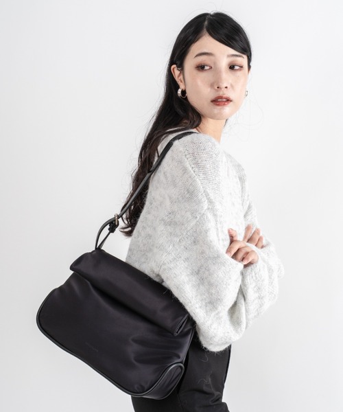ADD CULUMN(アドカラム)の「【ADD CULUMN/アドカラム】ナイロン×ヴィーガンレザー ショルダーバッグ ROLLA M FABRIC(ショルダーバッグ・レディース・ブラック・FREE)」の11枚目の写真
