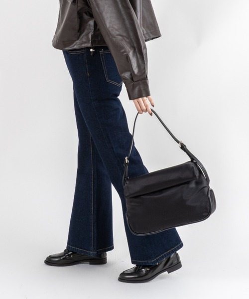 ADD CULUMN(アドカラム)の「【ADD CULUMN/アドカラム】ナイロン×ヴィーガンレザー ショルダーバッグ ROLLA M FABRIC(ショルダーバッグ・レディース・ブラック・FREE)」の17枚目の写真