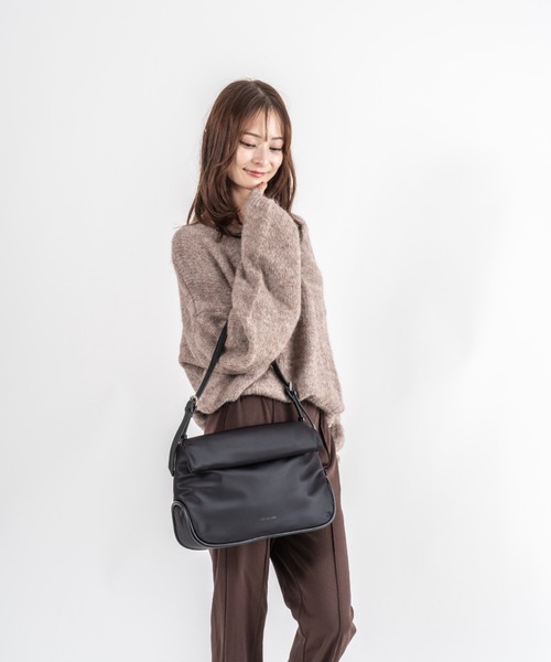 ADD CULUMN(アドカラム)の「【ADD CULUMN/アドカラム】ナイロン×ヴィーガンレザー ショルダーバッグ ROLLA M FABRIC(ショルダーバッグ・レディース・ブラック・FREE)」の20枚目の写真