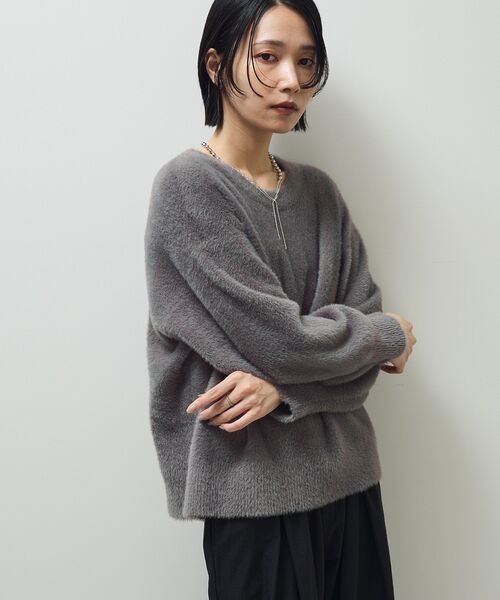 Green　Parks（グリーンパークス）の「シャギークルーネックニットプルオーバー（ニット/セーター・レディース・オレンジ/ホワイト系その他2/グレー/サックスブルー/グレイッシュベージュ・FREE）」の15枚目の写真