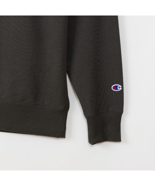 Champion(チャンピオン)の「チャンピオン CREW NECK SWEATSHIRT_(スウェット・メンズ・オフホワイト/ネイビー/ダークグレー・M/L/LL)」の8枚目の写真