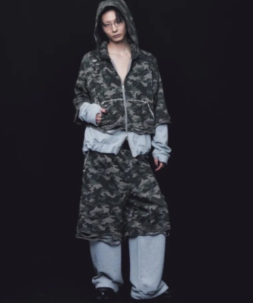 L.H.P（エルエイチピー）の「neith./ネイス/Layered Crush Hoodie(Camo