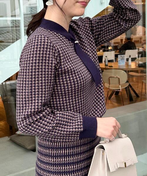couture brooch(クチュールブローチ)の「【クラシカル・大人レディ】千鳥ジャカードパール調タイニットトップス(ニット/セーター・レディース・アイボリー系1/ネイビー系1・36/38/42)」の17枚目の写真