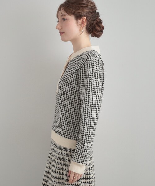 couture brooch(クチュールブローチ)の「【クラシカル・大人レディ】千鳥ジャカードパール調タイニットトップス(ニット/セーター・レディース・アイボリー系1/ネイビー系1・36/38/42)」の9枚目の写真