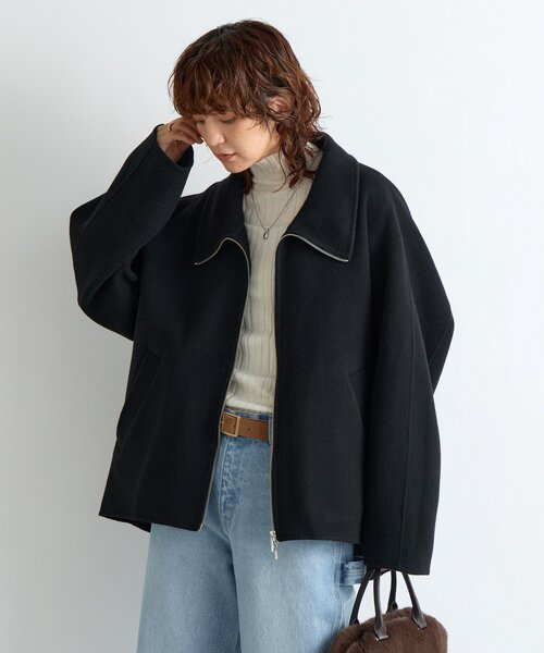 RIVE DROITE（リヴドロワ）の「【ハンサムな着こなしに】スタンドZIPリバーコート（その他アウター・レディース・ブラック/キャメル・FREE）」の10枚目の写真