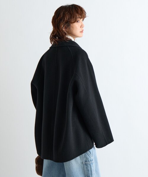 RIVE DROITE（リヴドロワ）の「【ハンサムな着こなしに】スタンドZIPリバーコート（その他アウター・レディース・ブラック/キャメル・FREE）」の12枚目の写真