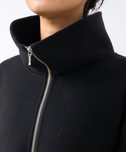 RIVE DROITE（リヴドロワ）の「【ハンサムな着こなしに】スタンドZIPリバーコート（その他アウター・レディース・ブラック/キャメル・FREE）」の17枚目の写真