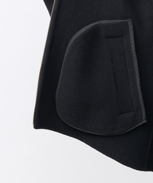 RIVE DROITE（リヴドロワ）の「【ハンサムな着こなしに】スタンドZIPリバーコート（その他アウター・レディース・ブラック/キャメル・FREE）」の19枚目の写真