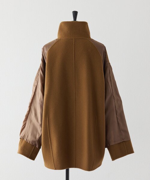 RIVE DROITE（リヴドロワ）の「【ハンサムな着こなしに】スタンドZIPリバーコート（その他アウター・レディース・ブラック/キャメル・FREE）」の21枚目の写真