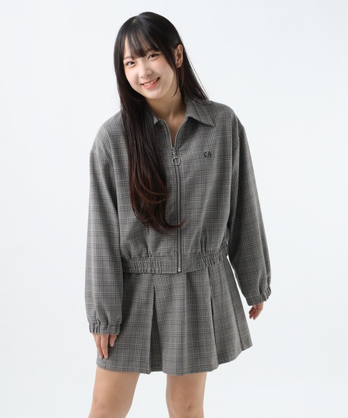 GLOBAL WORK（グローバルワーク）の「2SETジャケット＊プリーツスカート/AND YUA ANY/589206（ブルゾン・キッズ・ブラウン/グレー・SMALL/MEDIUM）」の2枚目の写真