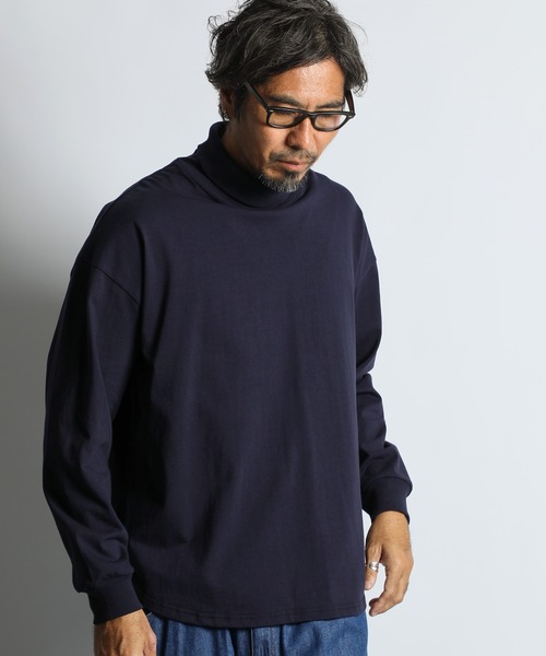 The DUFFER of ST.GEORGE（ザダファーオブセントジョージ）の「8oz HEAVY WEIGHT OVER SIZE ROUND HEM TURTLE NECK L/SL TEE：8オンス ヘビーウェイト オーバーサイズ ラウンドヘム タートルネック ロンT（Tシャツ/カットソー・メンズ・ホワイト/ネイビー/ブラック・X-LARGE/LARGE/MEDIUM/SMALL）」の3枚目の写真