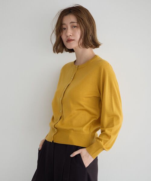 YECCA VECCA（イェッカヴェッカ）の「金釦クルーネックカーディガン（カーディガン/ボレロ・レディース・ダークベージュ/マスタード/ワインレッド/ブラック・FREE）」の5枚目の写真