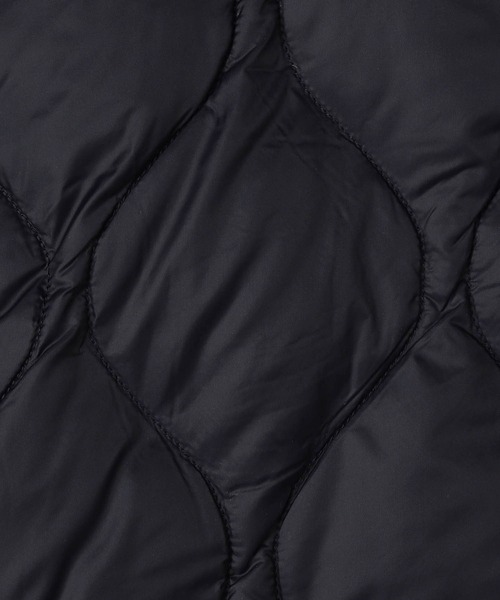 TAION（タイオン）の「TAION MILITARY HI NECK KNIT（ダウンジャケット/コート・メンズ・ブラック/ネイビー・LARGE/MEDIUM）」の10枚目の写真