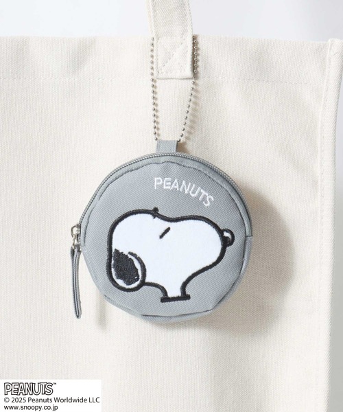 PEANUTS（ピーナッツ）の「PEANUTS SNOOPY（ピーナッツ スヌーピー）キャラクター刺繍ミニポーチ キーホルダー チャーム（ポーチ・レディース・ベージュ/ブラック/グレー・FREE）」の11枚目の写真