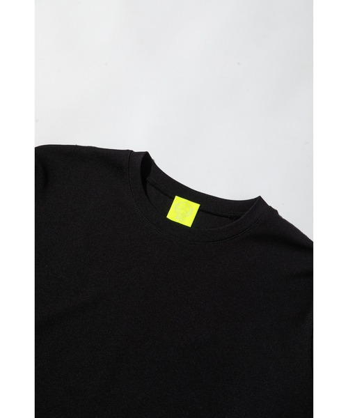 WCJ(ダブルシージェイ)の「【速乾】【防シワ】オーバーサイズアウトシームカットソー(Tシャツ/カットソー・レディース・ブラック/ホワイト・FREE)」の9枚目の写真