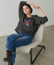 LARUTA（ラルータ）の「【LARUTA】グラフィックロゴ裏毛プルオーバー（Tシャツ/カットソー・レディース）」