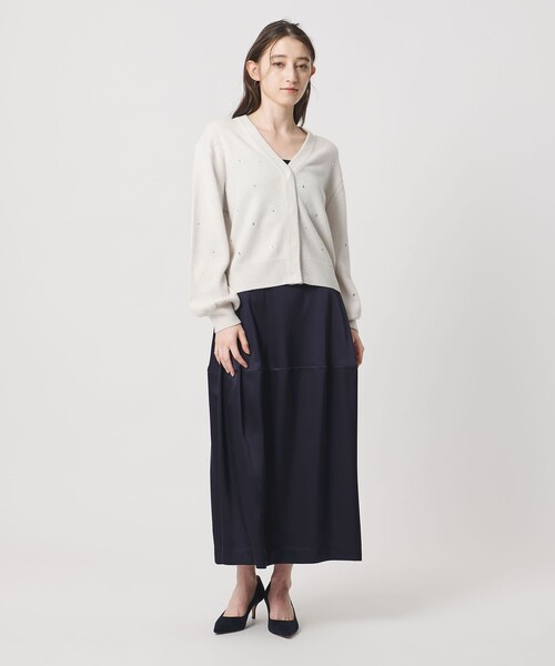 UNITED ARROWS（ユナイテッドアローズ）の「サテン コクーン スカート ‐ウォッシャブル‐（スカート・レディース・ネイビー/ダークブラウン/レッド/オフホワイト・38/36）」の6枚目の写真