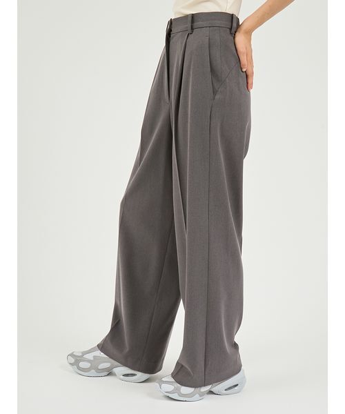 emmi(エミ)の「【セットアップ対応】ワイドレッグタックパンツ(その他パンツ・レディース・イエロー/オリーブ/グレー・0/1)」の7枚目の写真