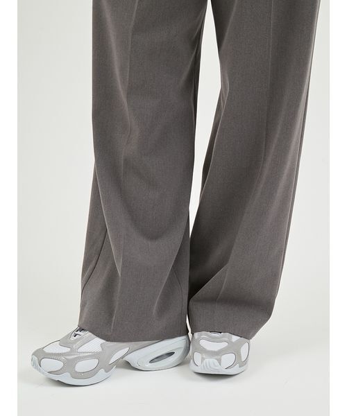 emmi(エミ)の「【セットアップ対応】ワイドレッグタックパンツ(その他パンツ・レディース・イエロー/オリーブ/グレー・0/1)」の9枚目の写真