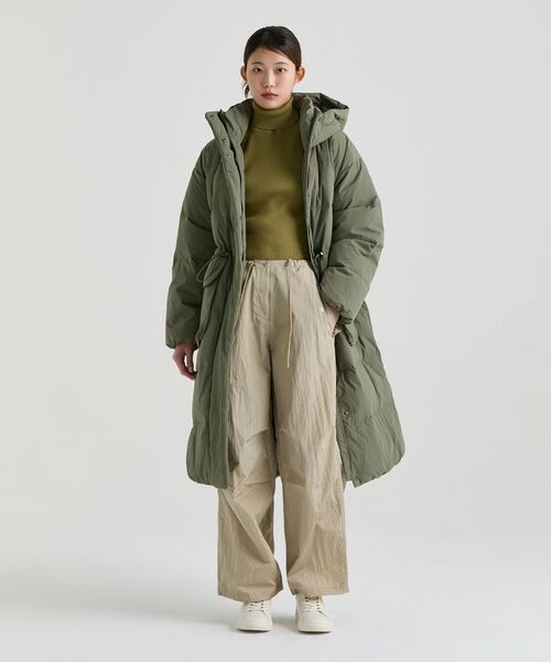 MUSINSA STANDARD WOMAN（ムシンサスタンダードウーマン）の「ウィメンズブライトナイロンパラシュートパンツ[ライトベージュ]（その他パンツ・レディース・その他・30/24/26/28）」の13枚目の写真
