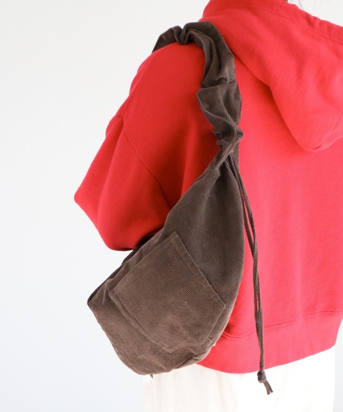 cepo(セポ)の「三日月形ムーンショルダーバック(ショルダーバッグ・レディース・ピンク/ブラウン/オフホワイト・FREE)」の18枚目の写真