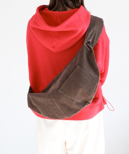 cepo(セポ)の「三日月形ムーンショルダーバック(ショルダーバッグ・レディース・ピンク/ブラウン/オフホワイト・FREE)」の19枚目の写真