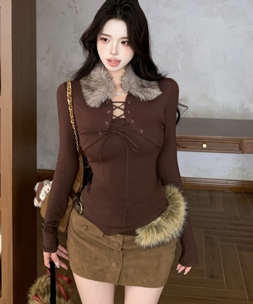 Sibra(シブラ)の「【秋冬新作】フェイクファー衿レースアップ長袖トップス(Tシャツ/カットソー・レディース・ブラウン/ブラック/グレー・M)」の19枚目の写真