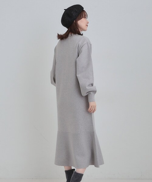 DRESKIP(ドレスキップ)の「【洗濯機可/S-LL】スタイルがすっきりに見える 裾マーメイドニットワンピース(ワンピース・レディース・ダークグレー/ブラック/ブラウン系その他・01/02/03/04)」の6枚目の写真