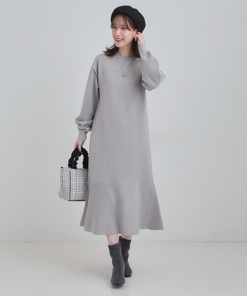 セール】スタイルがすっきりに見える 裾マーメイドニットワンピース