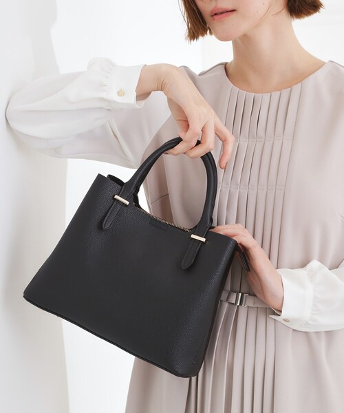 grove（グローブ）の「【人間工学】あおりメタルバー2WAYトート（トートバッグ・レディース・ブラック/シルバー系その他/ライトグレー・00）」の2枚目の写真