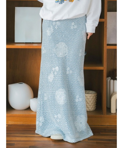 Ungrid(アングリッド)の「透かし編みスパンコールレイヤードスカート(スカート・レディース・オフホワイト/ブルー・FREE)」の2枚目の写真