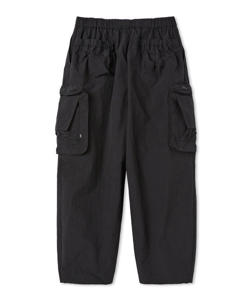 WMC(ダブリューエムシー)の「マルチポケットアクティブパンツ_BLACK(スウェットパンツ・メンズ・ブラック・32(L)/30(M))」の3枚目の写真