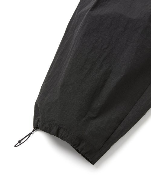 WMC(ダブリューエムシー)の「マルチポケットアクティブパンツ_BLACK(スウェットパンツ・メンズ・ブラック・32(L)/30(M))」の7枚目の写真