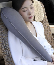 CALIFORNIA OUTFITTERS（カリフォルニア アウトフィッターズ）の「11D30-MZ エアートラベルピロー 抱き枕タイプ 携帯クッション グレー（トラベルグッズ）」