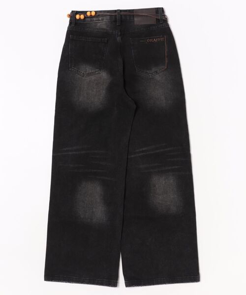 BY THE BAY(バイザベイ)の「パンツ/フェード感デニム(デニムパンツ・レディース・ブラック・LARGE/MEDIUM)」の2枚目の写真